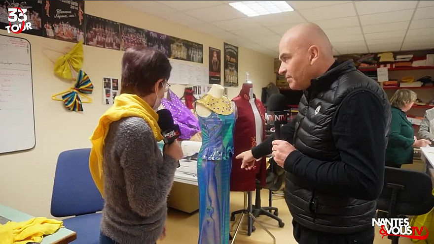 TV Locale Nantes - Dans les coulisses de la Revue 'Bonne Garde' pour le spectacle 2022 'Le Sourire'